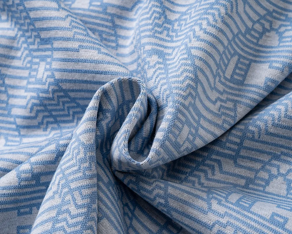 30165# 2026 spring and summer official website New Arrival lapel T-shirt, knitted jacquard fabric is handsome, the fabric is comfortable, the workmanship is rigorous, and the stitching is neat. Good upper body effect·Sizes M-3XL Sky Blue